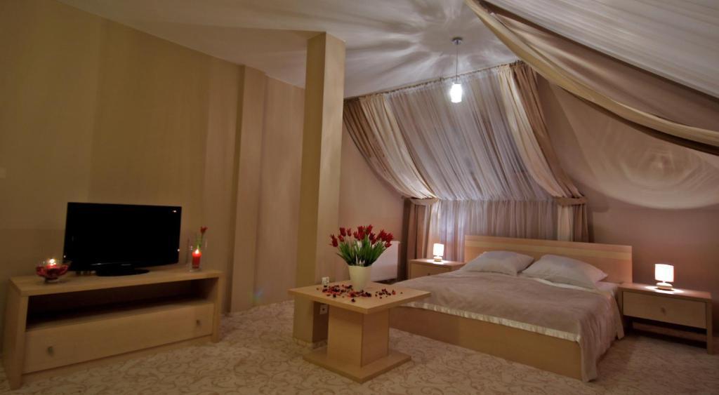 Hotel Hibiskus Boguchwała Værelse billede